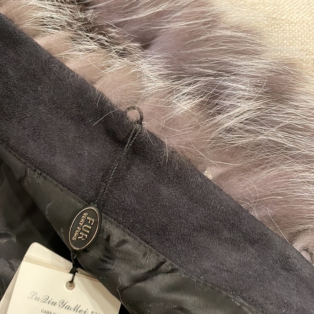 Fur jacket - Picture 15 of 16